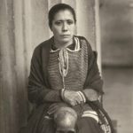 1935-casasola-Mujer acusada de brujería. Ciudad de México