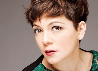 Natalia Lafourcade en la inauguración del Festival Internacional de Cine de Morelia