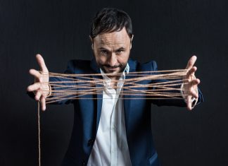 Poncho Pineda estrena «Dos más dos», en salas del país el próximo 30 de marzo