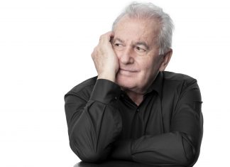 Víctor Manuel llega a México este 2023 con el tour: «La vida en canciones»