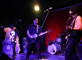 ‘Kenarban’ y contra los pronósticos: el rock sí acaricia