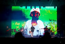 La Sra. Tomasa despide la FIL con fiesta y nostalgia