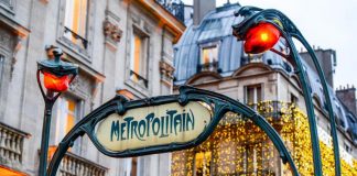 Noticia de cómo el mundo envejeció mientras una mujer y su testigo permanecieron en una habitación de París