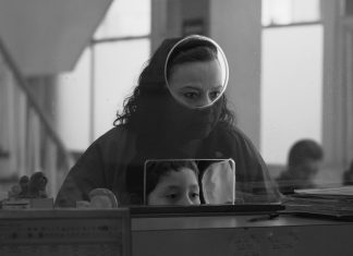 ‘Moscas’, del mexicano Fernando Eimbcke, estrena con gran éxito en la Berlinale